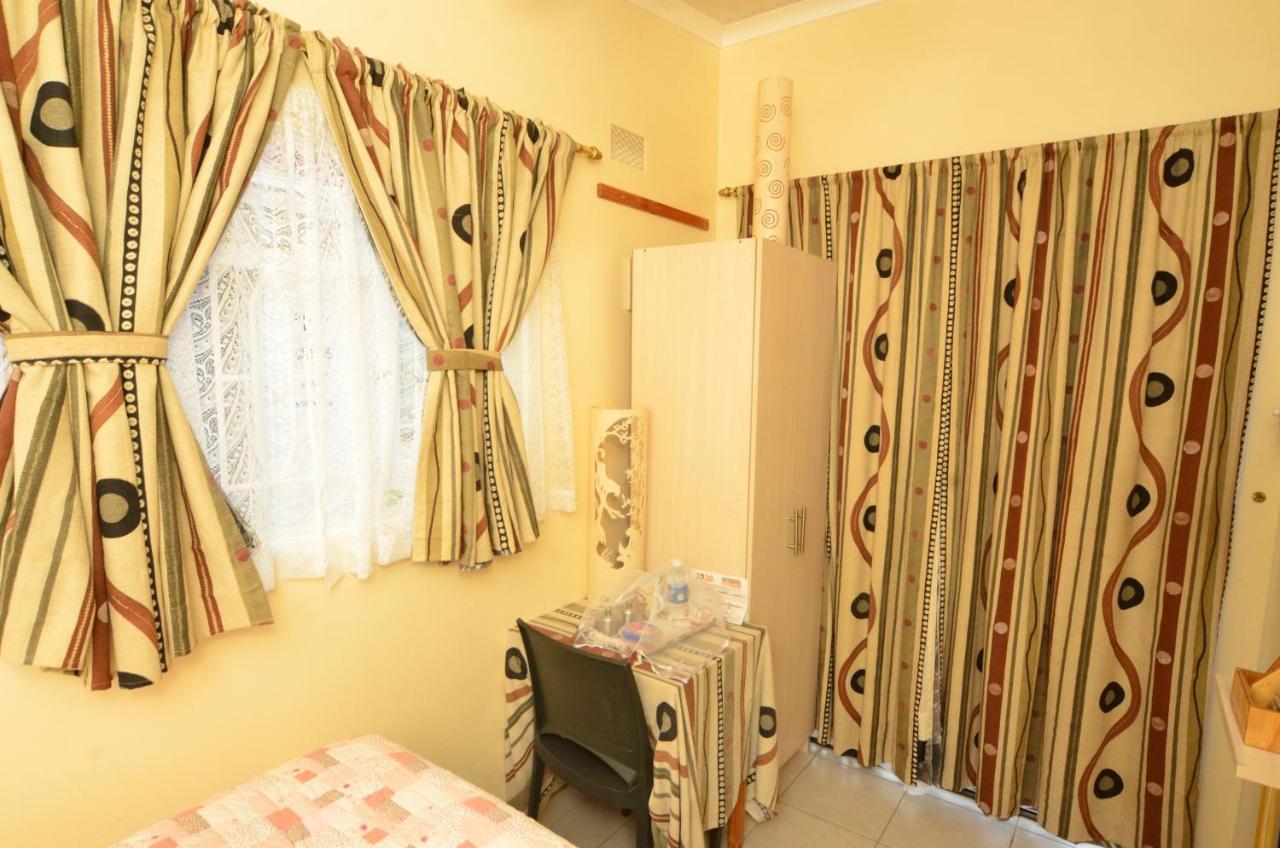 Kwampofu Guest House 哈拉雷 外观 照片