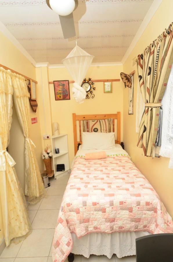 Kwampofu Guest House 哈拉雷 外观 照片