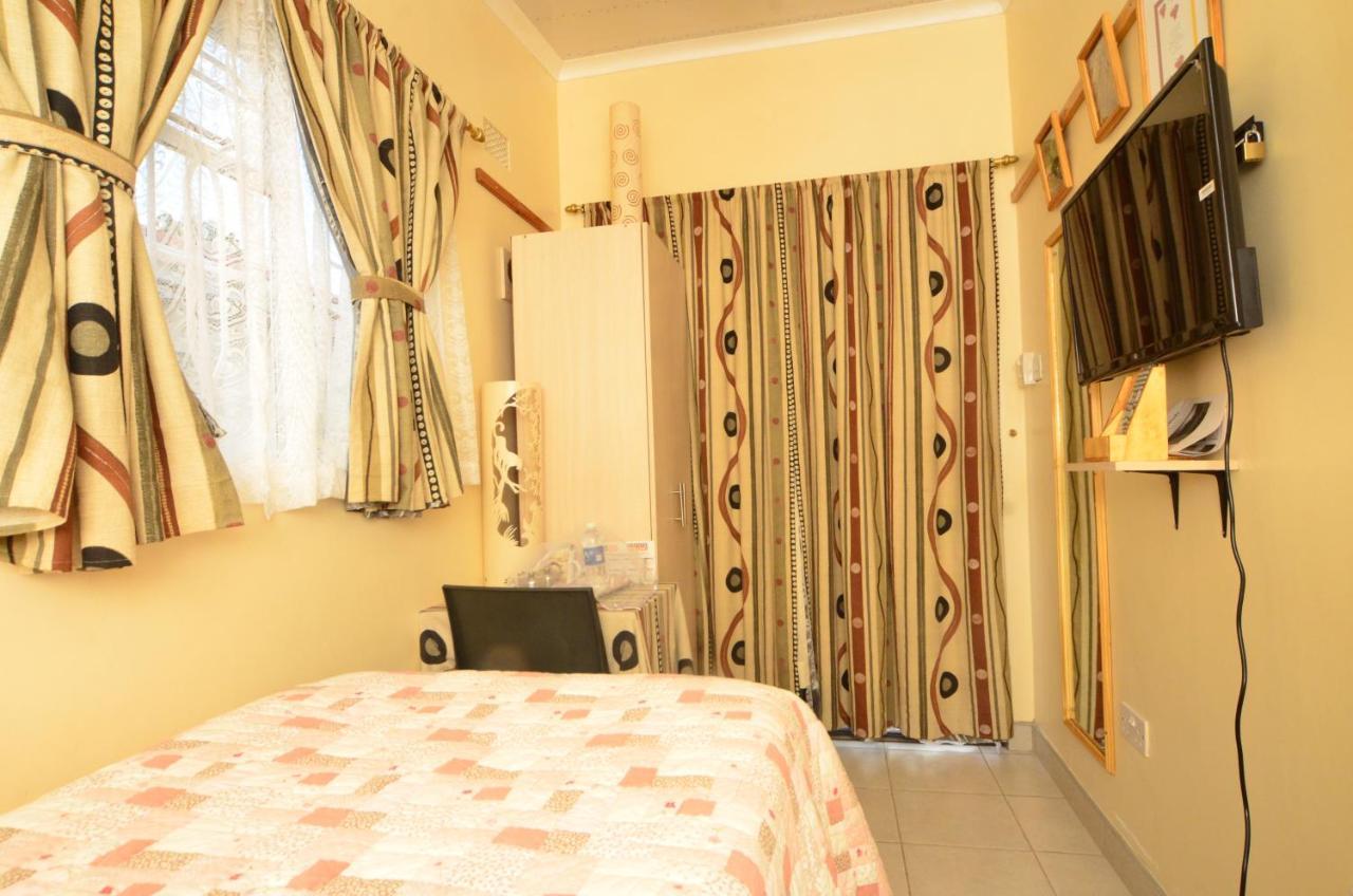 Kwampofu Guest House 哈拉雷 外观 照片