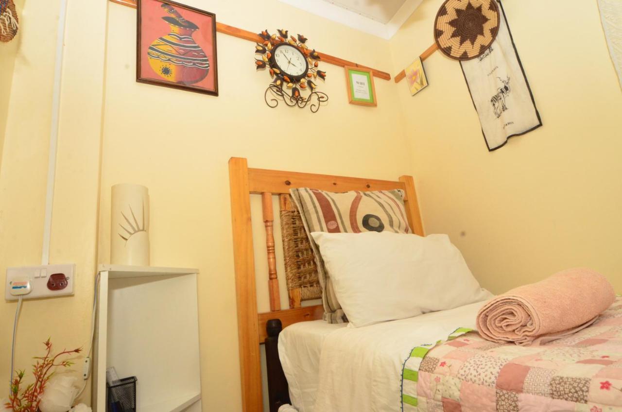 Kwampofu Guest House 哈拉雷 外观 照片