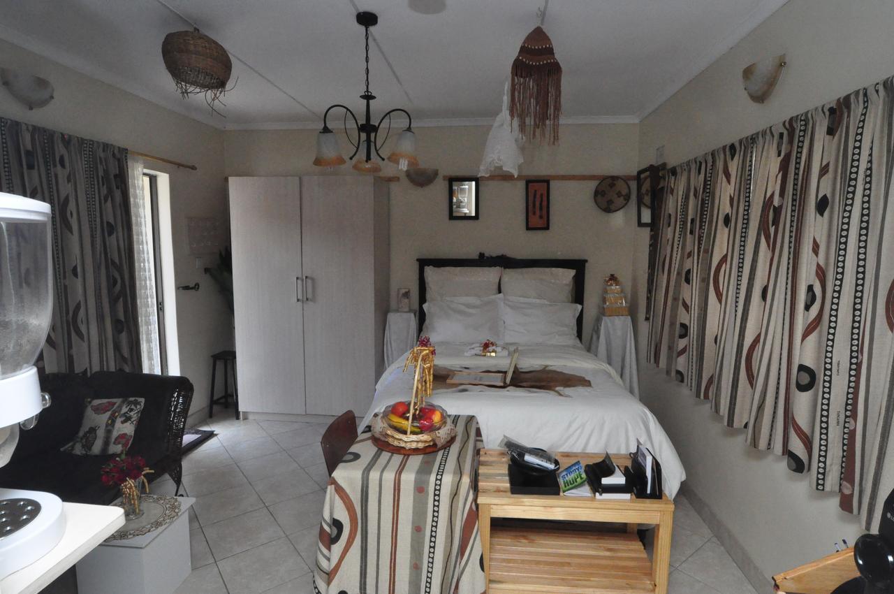 Kwampofu Guest House 哈拉雷 外观 照片